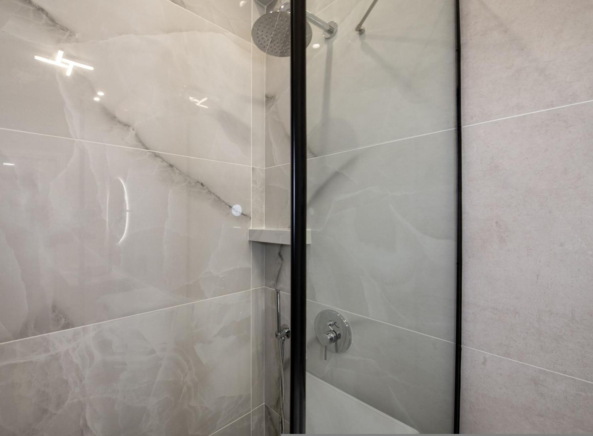 Cherry Central Luxury Suites Hriszí Aktí Haniá Kültér fotó