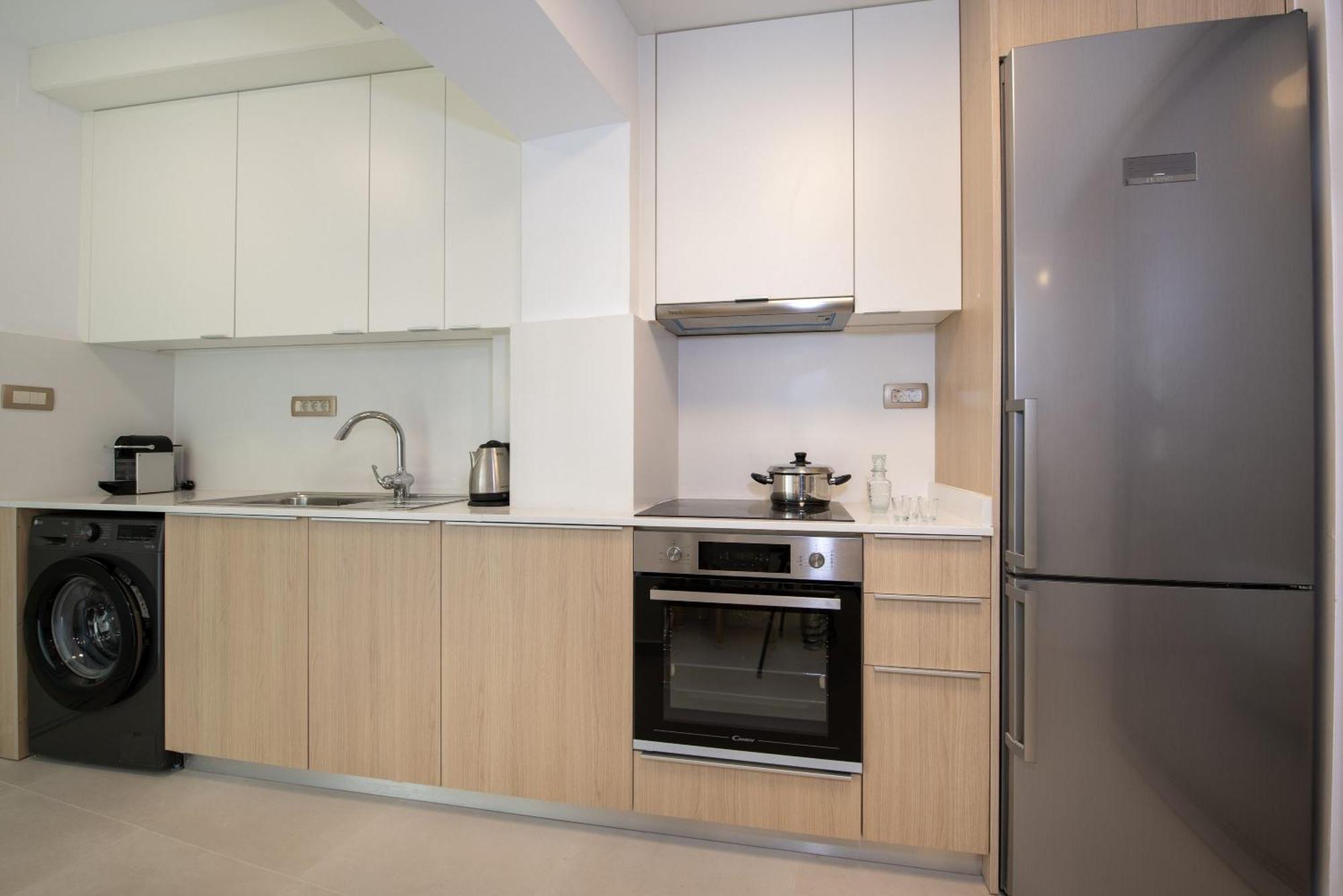 Cherry Central Luxury Suites Hriszí Aktí Haniá Kültér fotó